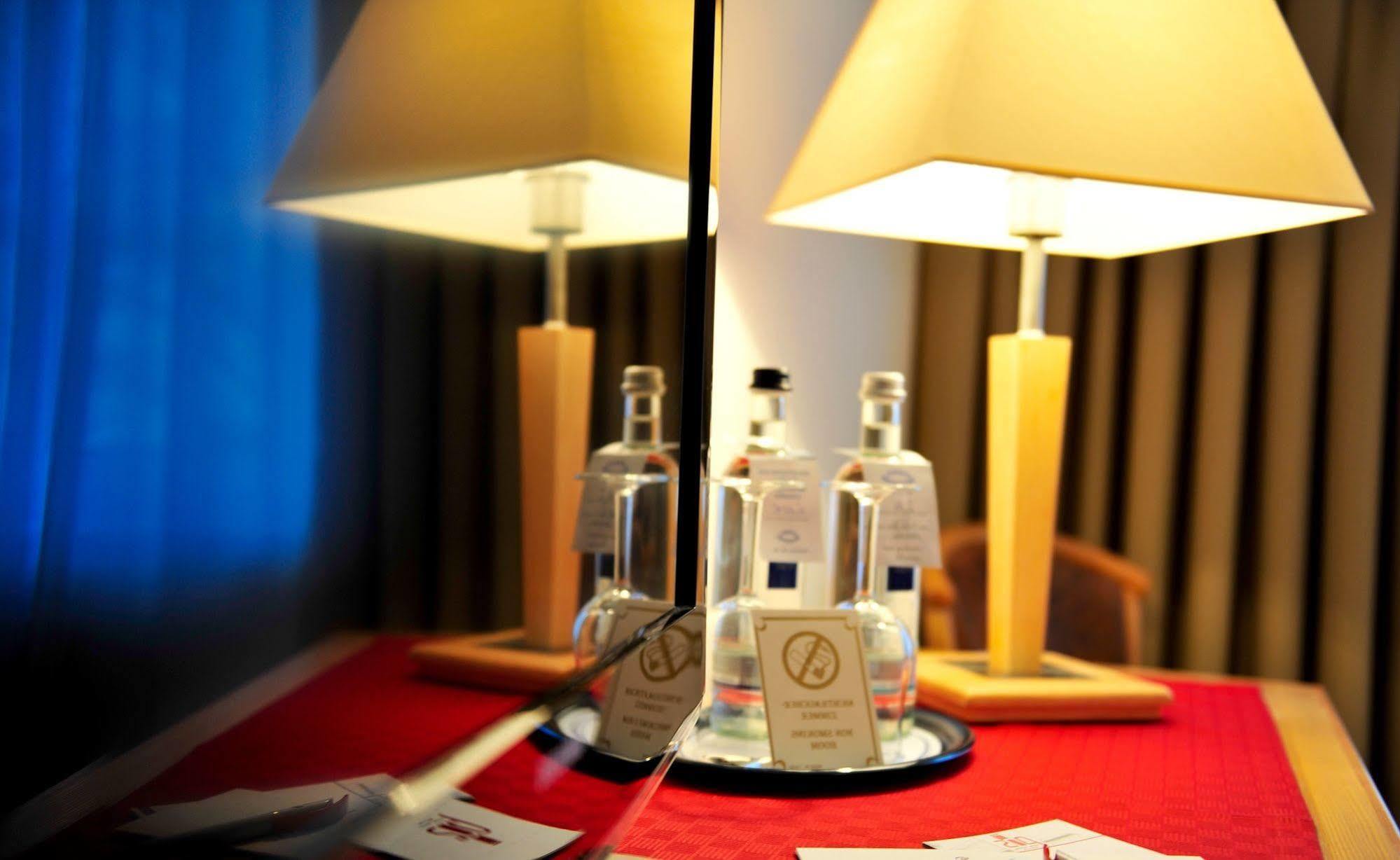 Park Hotel Sellin מראה חיצוני תמונה