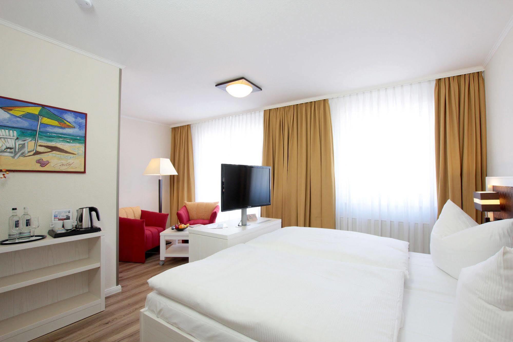 Park Hotel Sellin מראה חיצוני תמונה